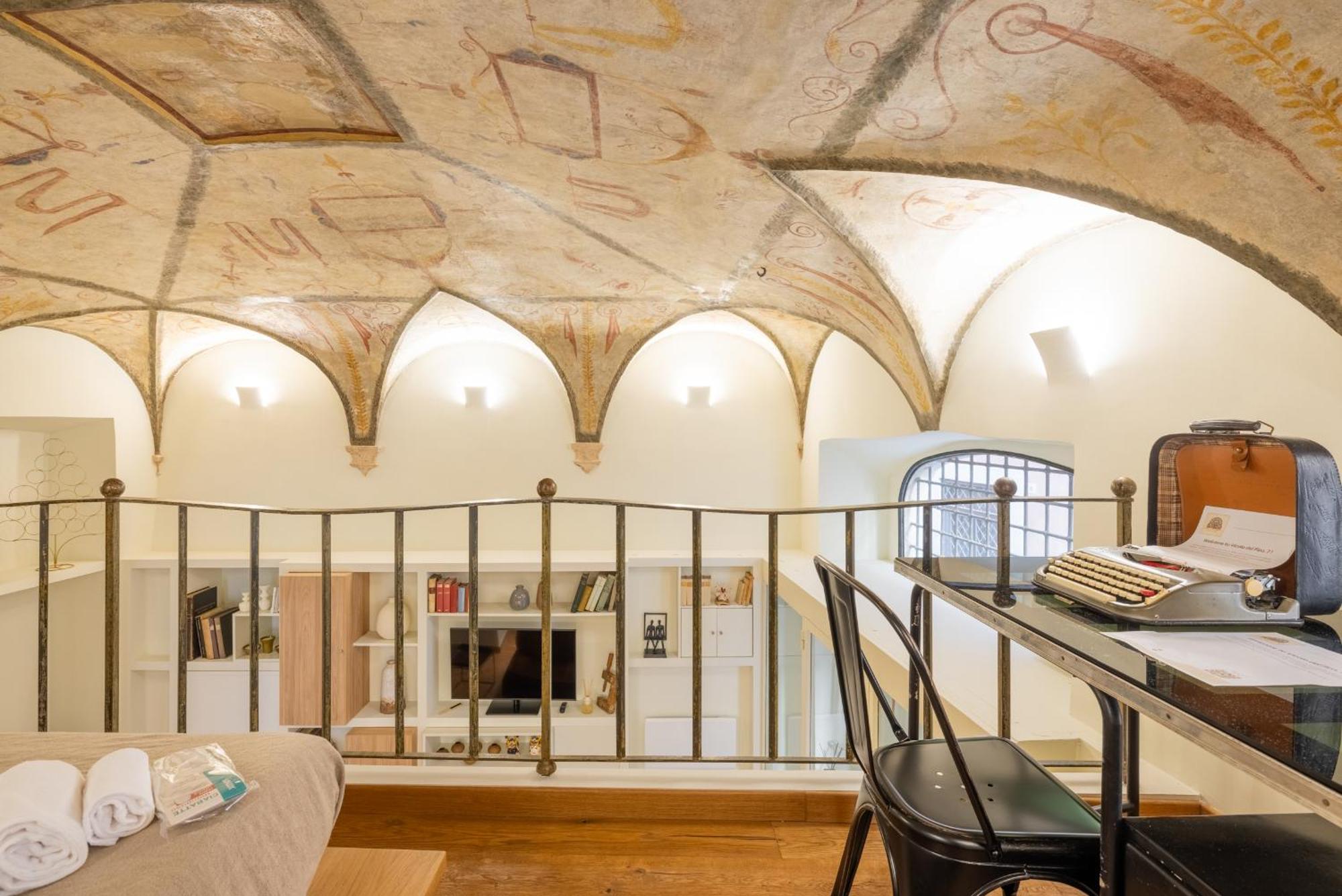 Navona - With Autentic 1500 Fresco * Rome